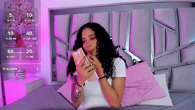  lanna jhonson  online show from February 7, 11:34 am