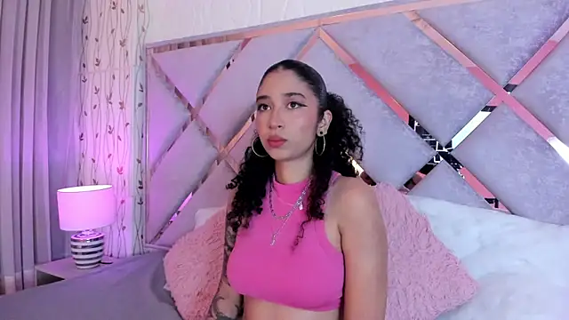  lanna jhonson  online show from February 10, 12:30 am