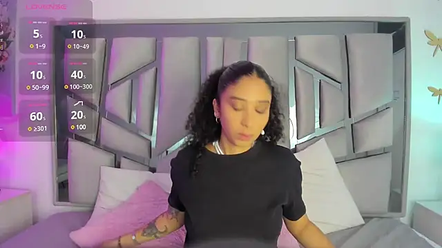  lanna jhonson  online show from February 12, 11:51 am