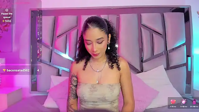  lanna jhonson  online show from February 13, 11:50 am