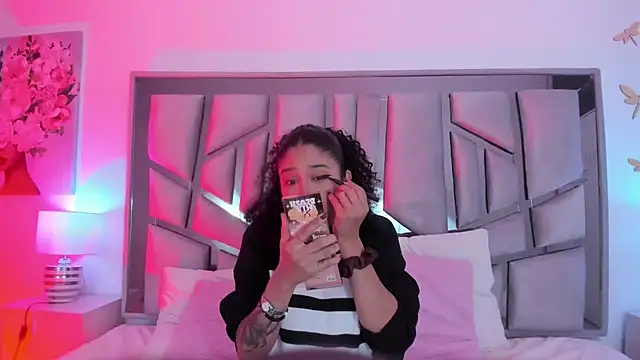  lanna jhonson  online show from February 18, 12:17 pm