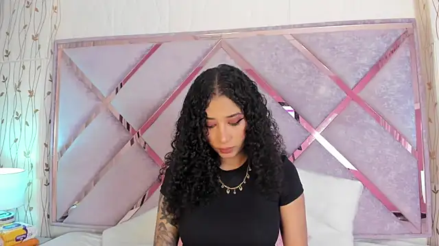  lanna jhonson  online show from February 22, 11:57 am