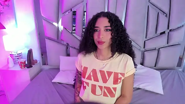  lanna jhonson  online show from March 11, 2:40 pm