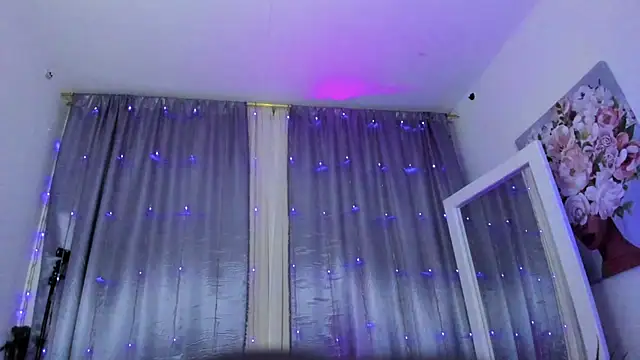  lanna jhonson  online show from March 17, 6:00 pm