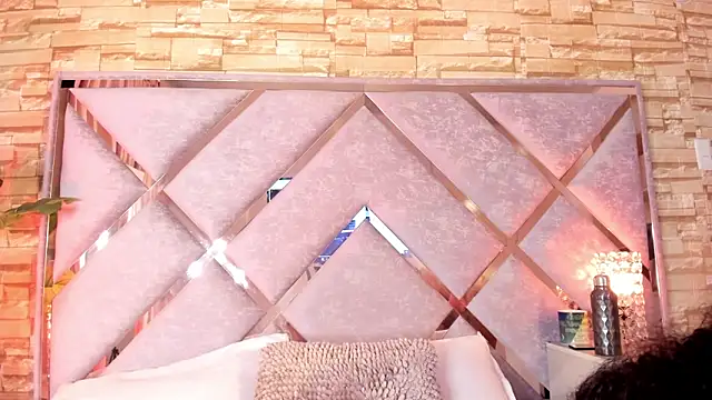  lanna jhonson  online show from November 16, 2:17 am