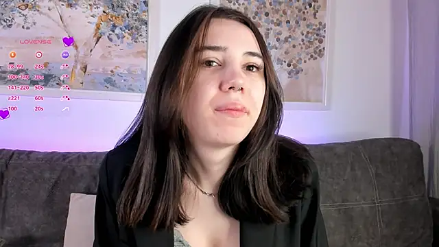 GillianDowdey online show from February 4, 1:45 am