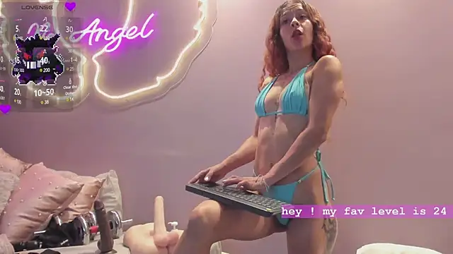 Ninna monroe  online show from February 16, 5:15 pm