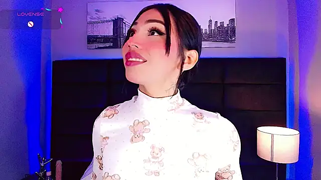 Snapshot of Valery_Sophiia chatting on February 21, 5:56 am Valery Sophiia online show from February 21, 5:56 am