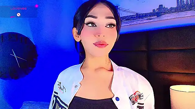 Snapshot of Valery_Sophiia chatting on February 25, 5:52 am Valery Sophiia online show from February 25, 5:52 am