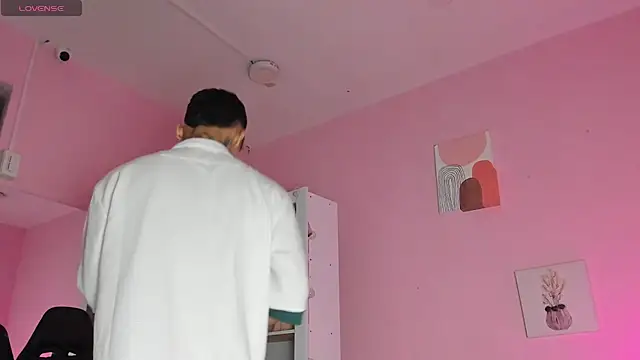 Ian Castillo  online show from September 26, 11:14 am