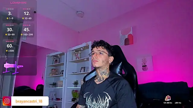 Ian Castillo  online show from November 26, 11:22 am