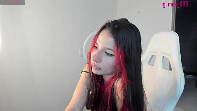 Snapshot of Mia_adams66 chatting on January 22, 11:10 pm Mia adams66 online show from January 22, 11:10 pm