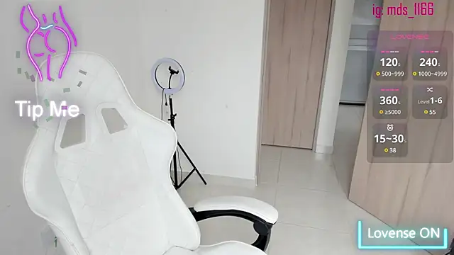 Snapshot of Mia_adams66 chatting on January 28, 5:46 pm Mia adams66 online show from January 28, 5:46 pm