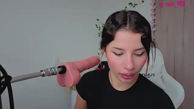 Snapshot of Mia_adams66 chatting on September 14, 2:49 pm Mia adams66 online show from September 14, 2:49 pm