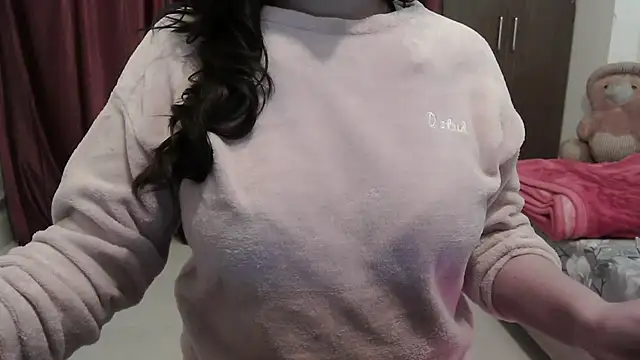 Snapshot of ANANYA-TIWARI chatting on December 13, 7:53 pm ANANYA-TIWARI online show from December 13, 7:53 pm