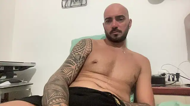 alessandromori91 online show from September 13, 7:24 pm