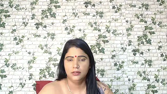 Snapshot of XIndianintimacy chatting on February 9, 8:34 pm XIndianintimacy online show from February 9, 8:34 pm