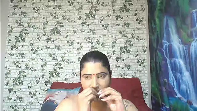 Snapshot of XIndianintimacy chatting on March 9, 12:00 am XIndianintimacy online show from March 9, 12:00 am