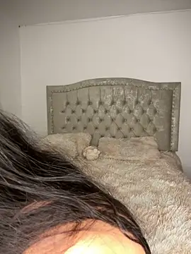 MollySanders    online show from January 10, 10:57 pm