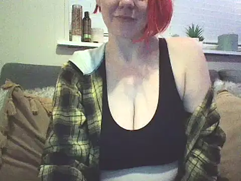 Snapshot of Big-Tits-McGee chatting on December 20, 5:57 am Big-Tits-McGee online show from December 20, 5:57 am