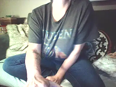 Snapshot of Big-Tits-McGee chatting on March 3, 11:35 pm Big-Tits-McGee online show from March 3, 11:35 pm