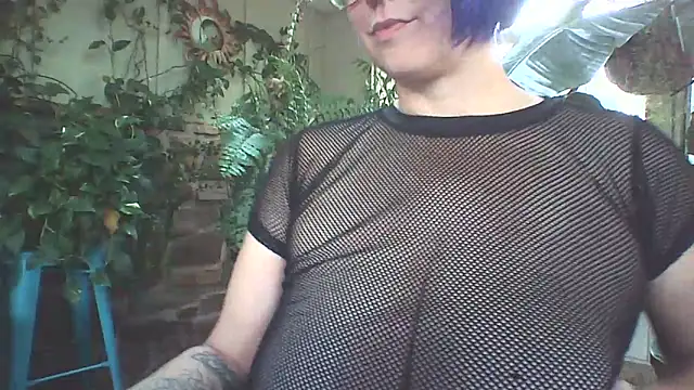 Snapshot of Big-Tits-McGee chatting on October 14, 2:40 pm Big-Tits-McGee online show from October 14, 2:40 pm