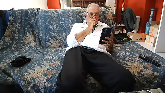 maduroguapo online show from December 6, 11:33 am