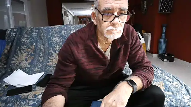 maduroguapo online show from January 18, 10:39 pm