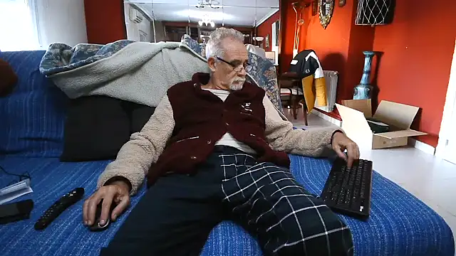 maduroguapo online show from January 31, 4:27 pm