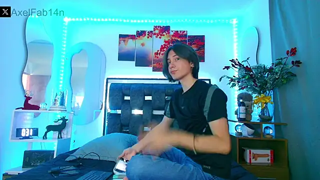 Snapshot of Alex_and_Fabian chatting on January 10, 7:00 pm Alex and Fabian online show from January 10, 7:00 pm