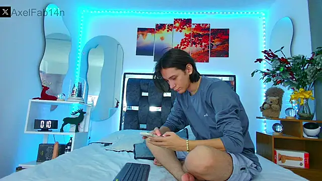 Snapshot of Alex_and_Fabian chatting on January 16, 6:48 pm Alex and Fabian online show from January 16, 6:48 pm