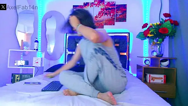 Snapshot of Alex_and_Fabian chatting on January 25, 6:46 pm Alex and Fabian online show from January 25, 6:46 pm