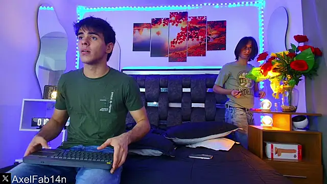 Snapshot of Alex_and_Fabian chatting on February 2, 6:20 pm Alex and Fabian online show from February 2, 6:20 pm