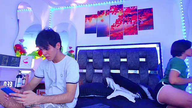 Snapshot of Alex_and_Fabian chatting on September 19, 7:58 pm Alex and Fabian online show from September 19, 7:58 pm