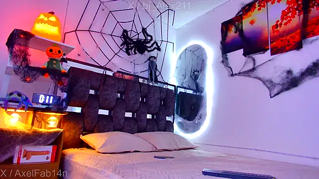 Snapshot of Alex_and_Fabian chatting on October 18, 8:20 pm Alex and Fabian online show from October 18, 8:20 pm