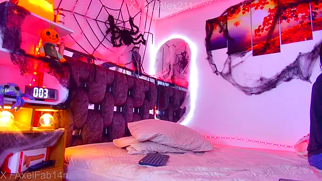 Snapshot of Alex_and_Fabian chatting on November 4, 9:03 pm Alex and Fabian online show from November 4, 9:03 pm