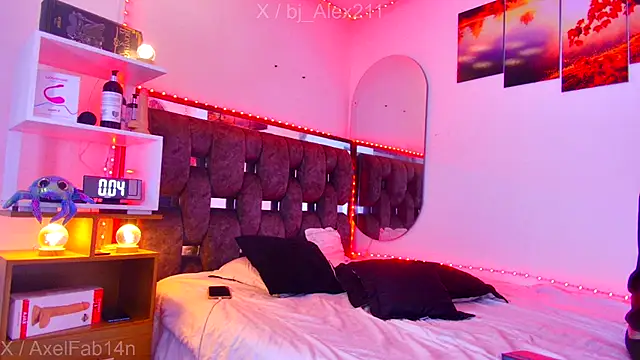 Snapshot of Alex_and_Fabian chatting on November 9, 8:40 pm Alex and Fabian online show from November 9, 8:40 pm