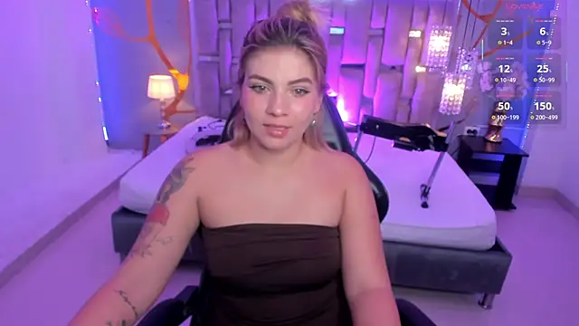 AlessiaDouce online show from November 9, 4:44 am