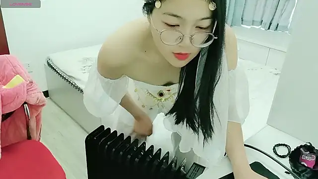 luoxuwen online show from January 15, 2:27 am