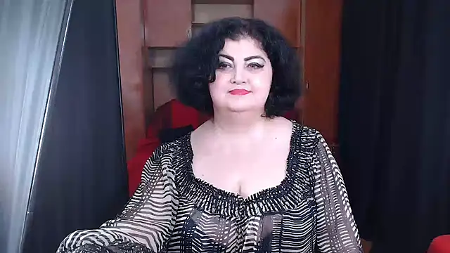  MissJ  online show from February 5, 8:11 am