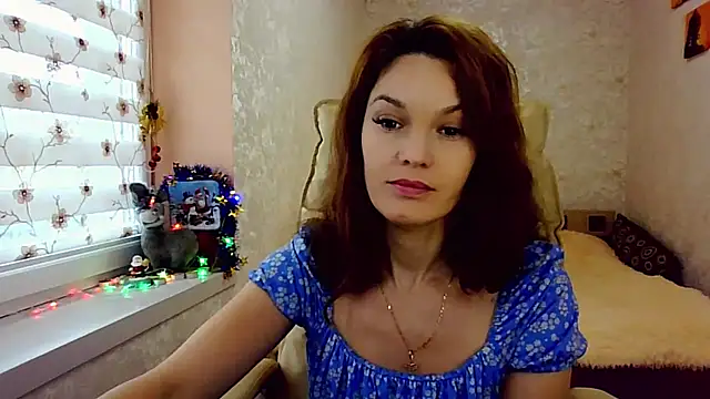 impossibleluna online show from December 21, 11:22 am