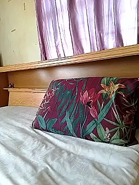 Snapshot of Hornyparratjie chatting on October 22, 10:59 am Hornyparratjie online show from October 22, 10:59 am