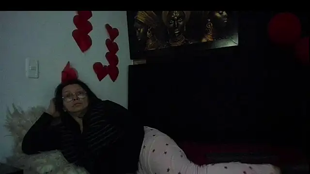 Evaaross 2345 online show from March 7, 1:53 am