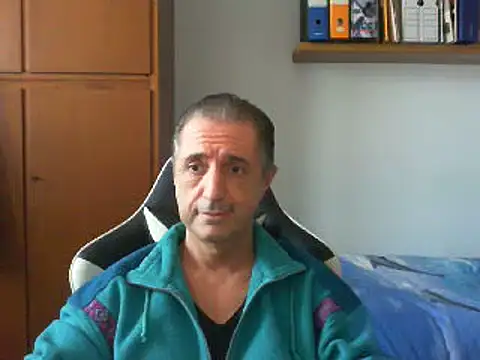 lliuk70mi online show from December 11, 2:44 pm