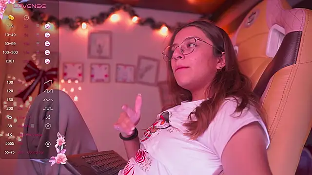 milly kenner online show from December 11, 11:00 pm