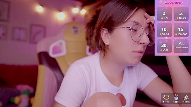 milly kenner online show from March 15, 11:06 pm