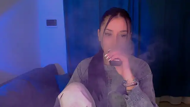 Snapshot of AlisaLink chatting on December 1, 4:40 pm AlisaLink online show from December 1, 4:40 pm