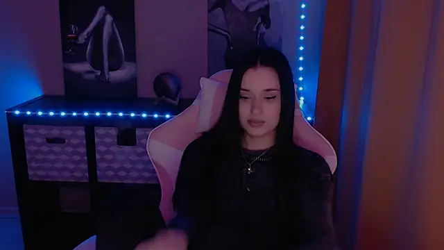 Snapshot of AlisaLink chatting on January 13, 7:31 pm AlisaLink online show from January 13, 7:31 pm