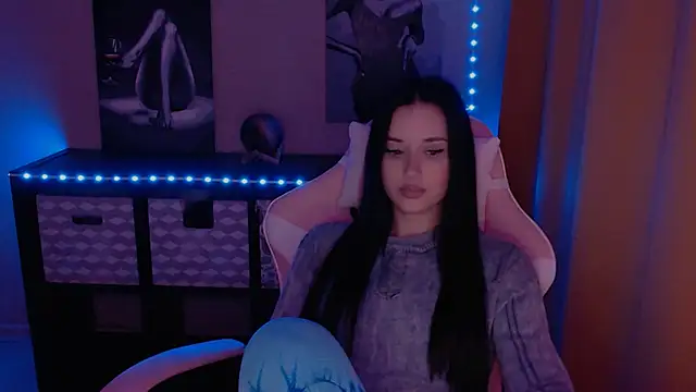 Snapshot of AlisaLink chatting on January 14, 4:08 pm AlisaLink online show from January 14, 4:08 pm