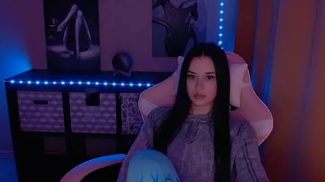 Snapshot of AlisaLink chatting on January 14, 7:11 pm AlisaLink online show from January 14, 7:11 pm